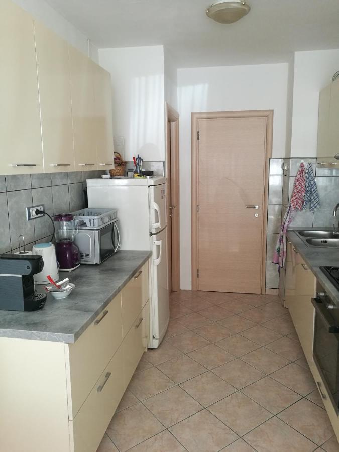 Nice And Cozy Two Single Bed Room 斯普利特 外观 照片